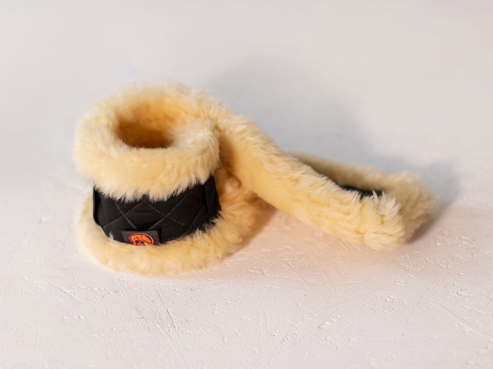 Меховушка на подпругу с резинками