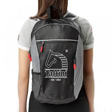 Рюкзак Tattini для аксессуаров всадника, облегченный, черно-серого цвета, вес рюкзака 200 гр.