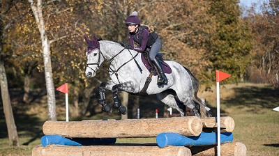 Вальтрап конкурный замшевый Close Contact Square, LeMieux