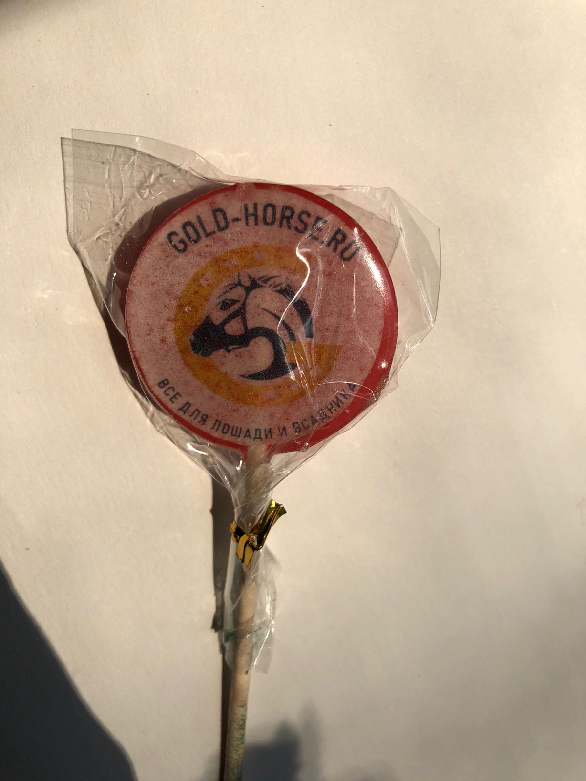 Леденцы на палочке GOLD HORSE