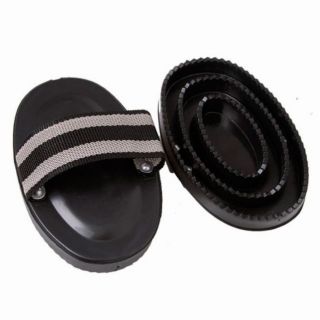 Скребница резиновая мягкая с нейлоновой ручкой