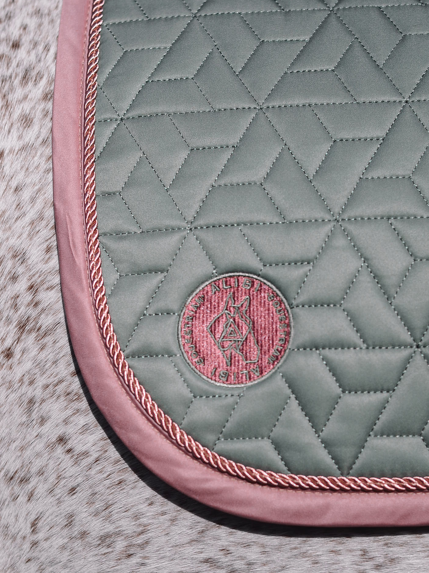 Вальтрап пони ALIBI, коллекция Garden 24